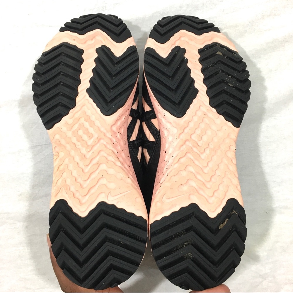 Nike ACG React Terra Gobe Sneakers - Picture 12 of 12